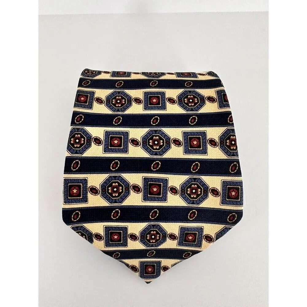 Tommy Hilfiger pre owned